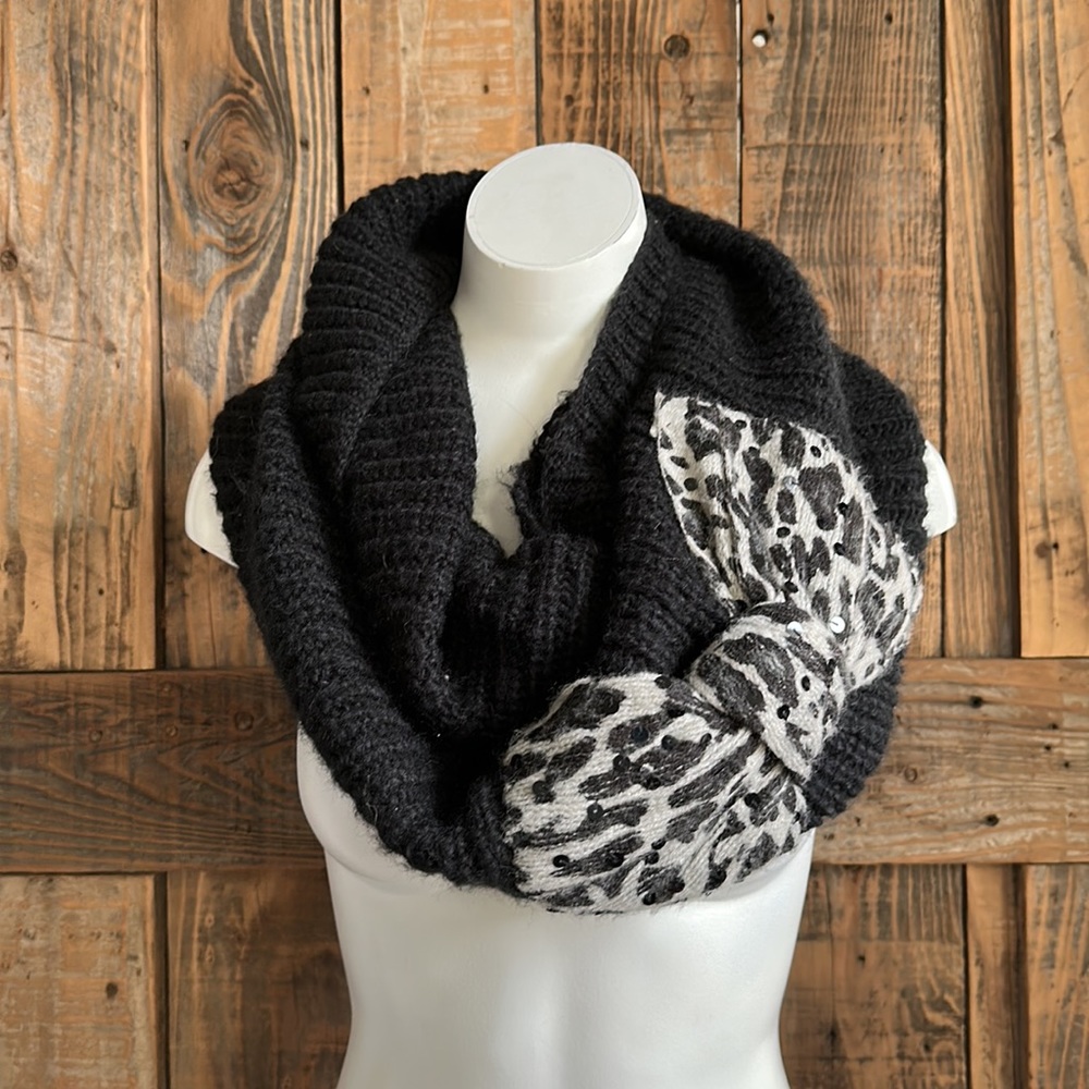 Betsey Johnson Infinity Bow Cheetah Scarf
